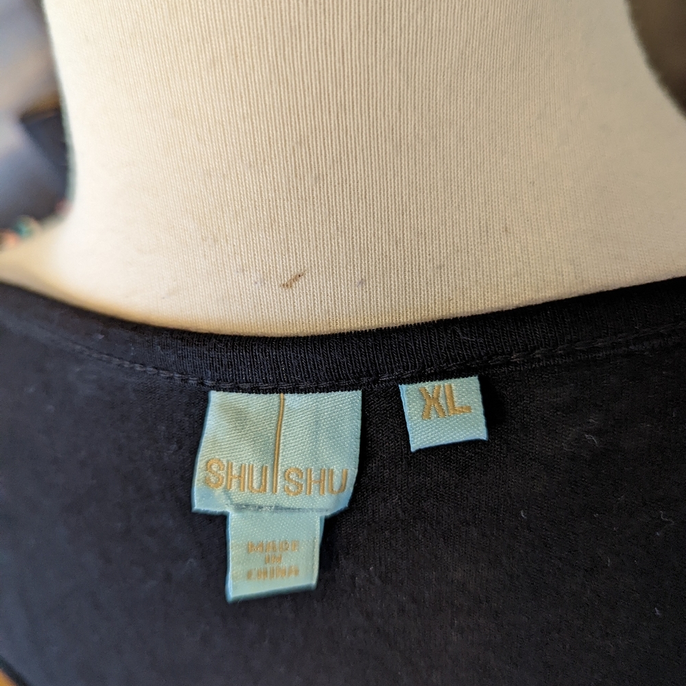 ShuShu Top.   A101 - Picture 4 of 4
